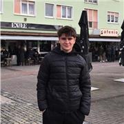 Busco dar clases de Matemáticas científicas y sociales de Selectividad. Tengo 18 años y este año he terminado segundo de bachillerato en Barcelona